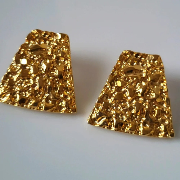 Vintage Goldtone Earrings • Nugget Texture • Pierced • 70s/80s - Picture 1 of 5